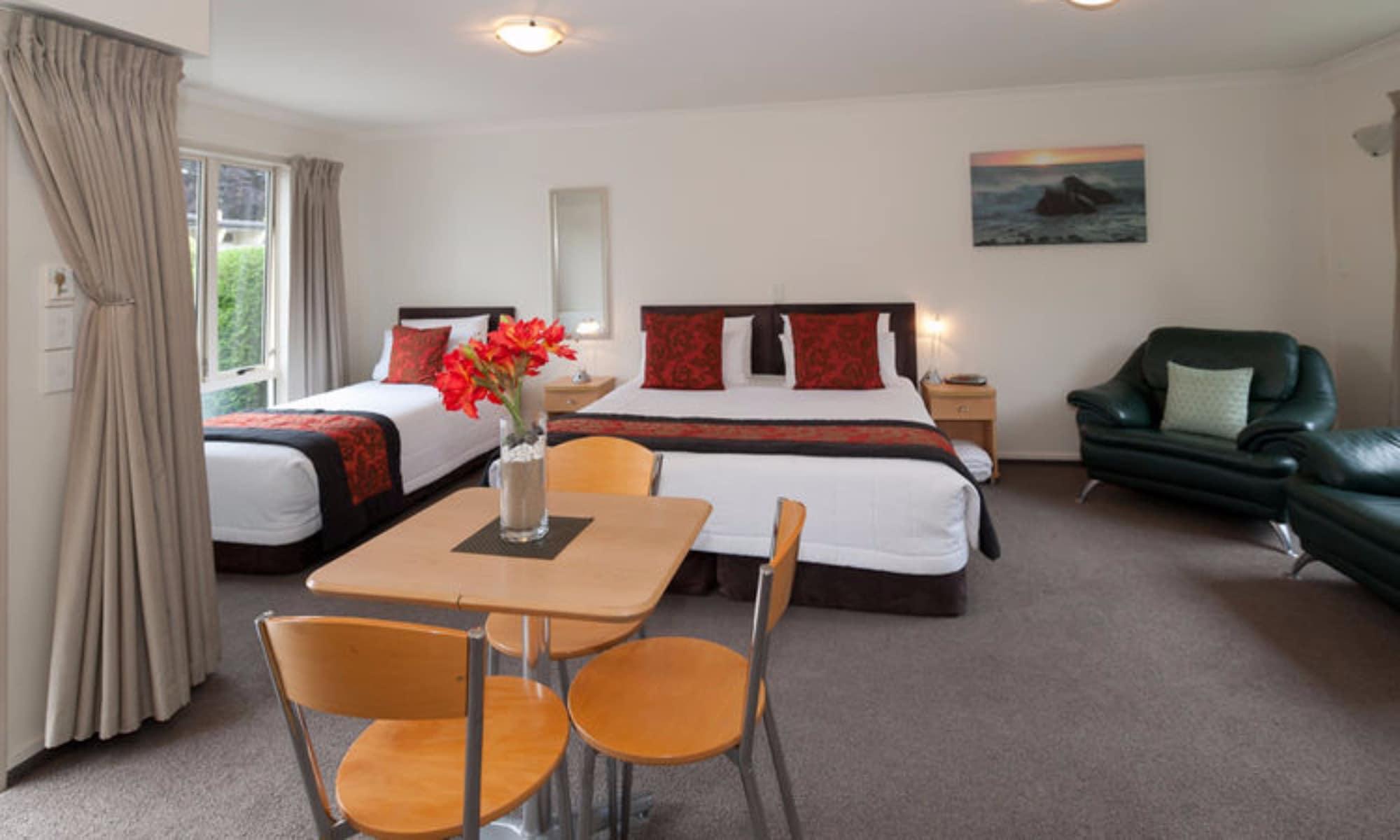 Colombo In The City Christchurch Eksteriør bilde A typical studio apartment